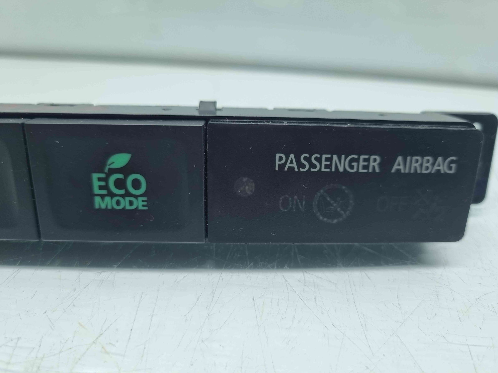 Buton avarii MITSUBISHI Outlander III [Fabr 2012-2014] 8002B409 - imagine 3