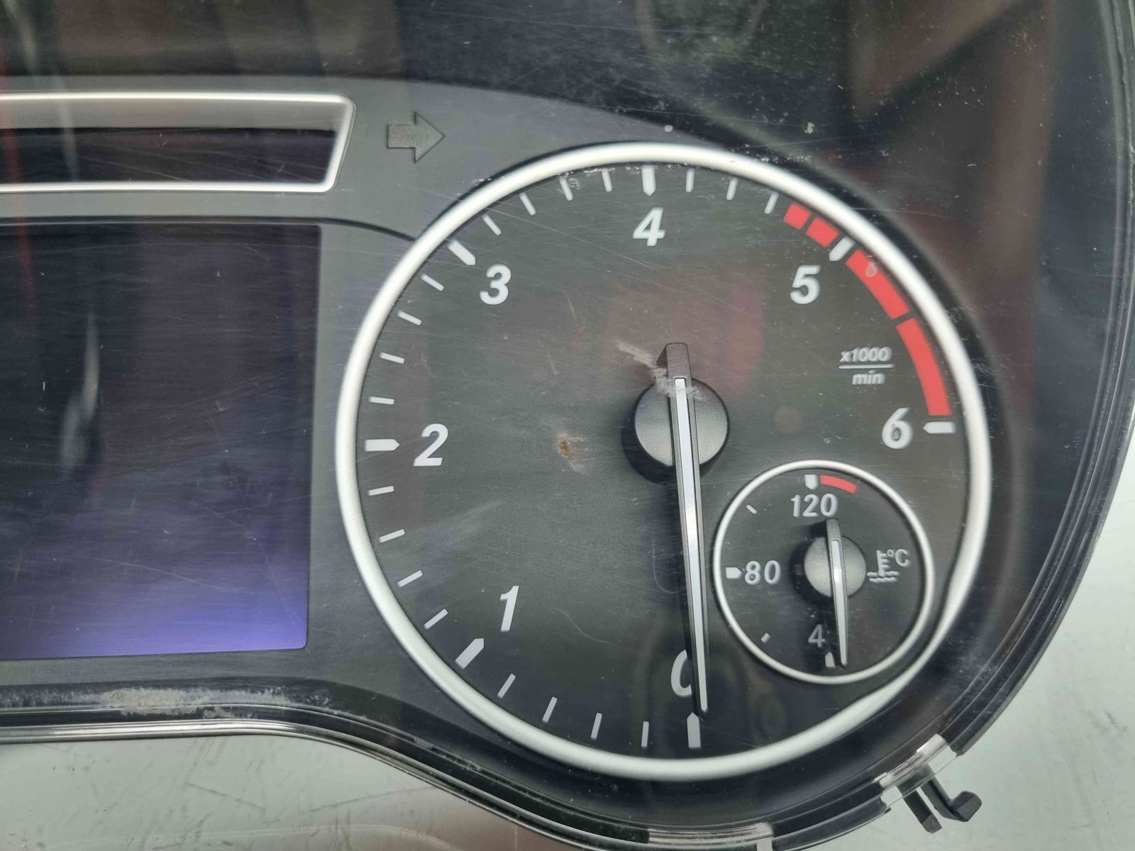 Ceas bord Mercedes Clasa A (W176) [Fabr 2012-2018] A1769008601 - imagine 3