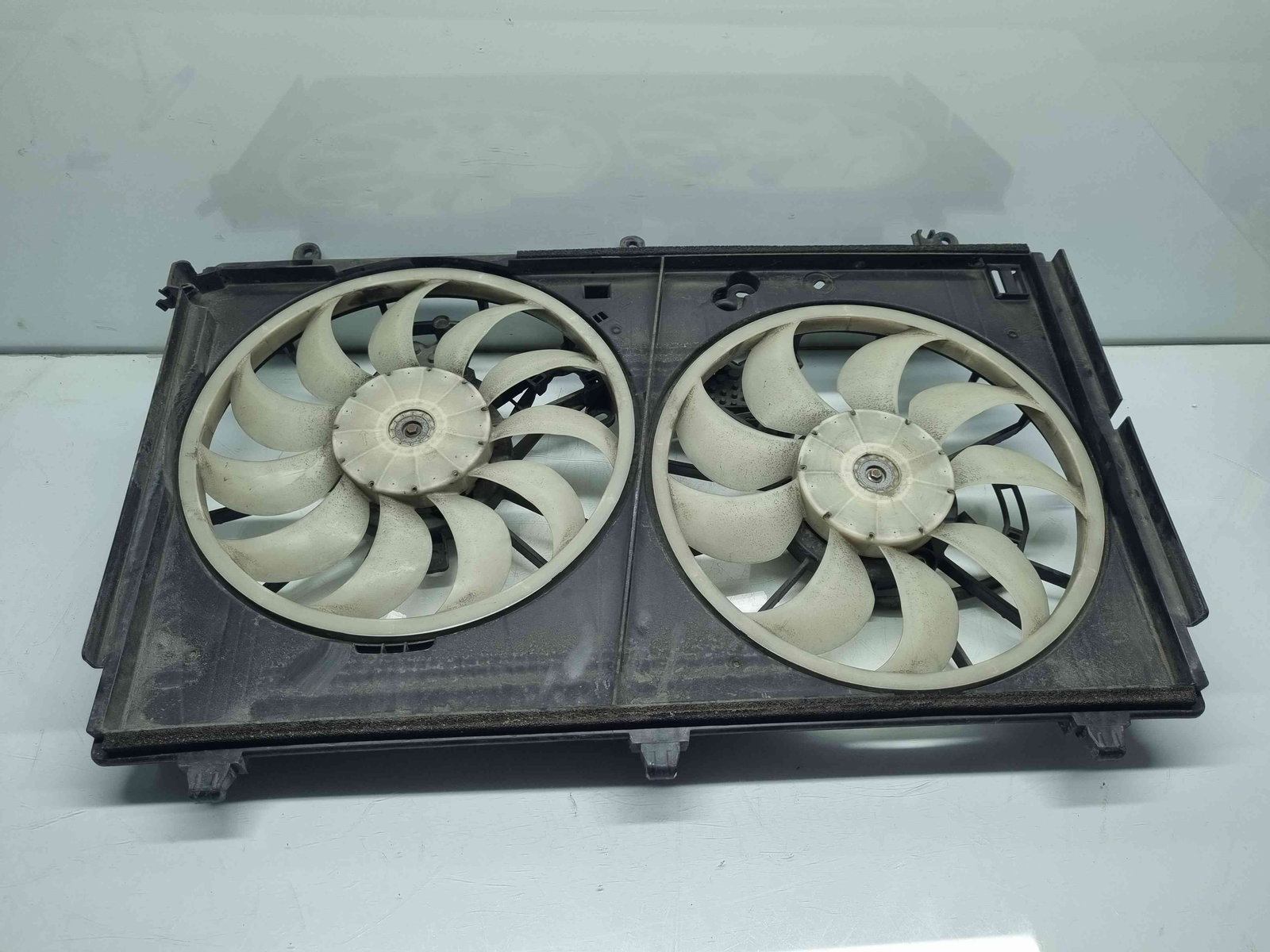 Electroventilator MITSUBISHI Outlander III [Fabr 2012-2014] A7401001 2.0 Hibrid 4B11 149KW / 203CP - imagine 2