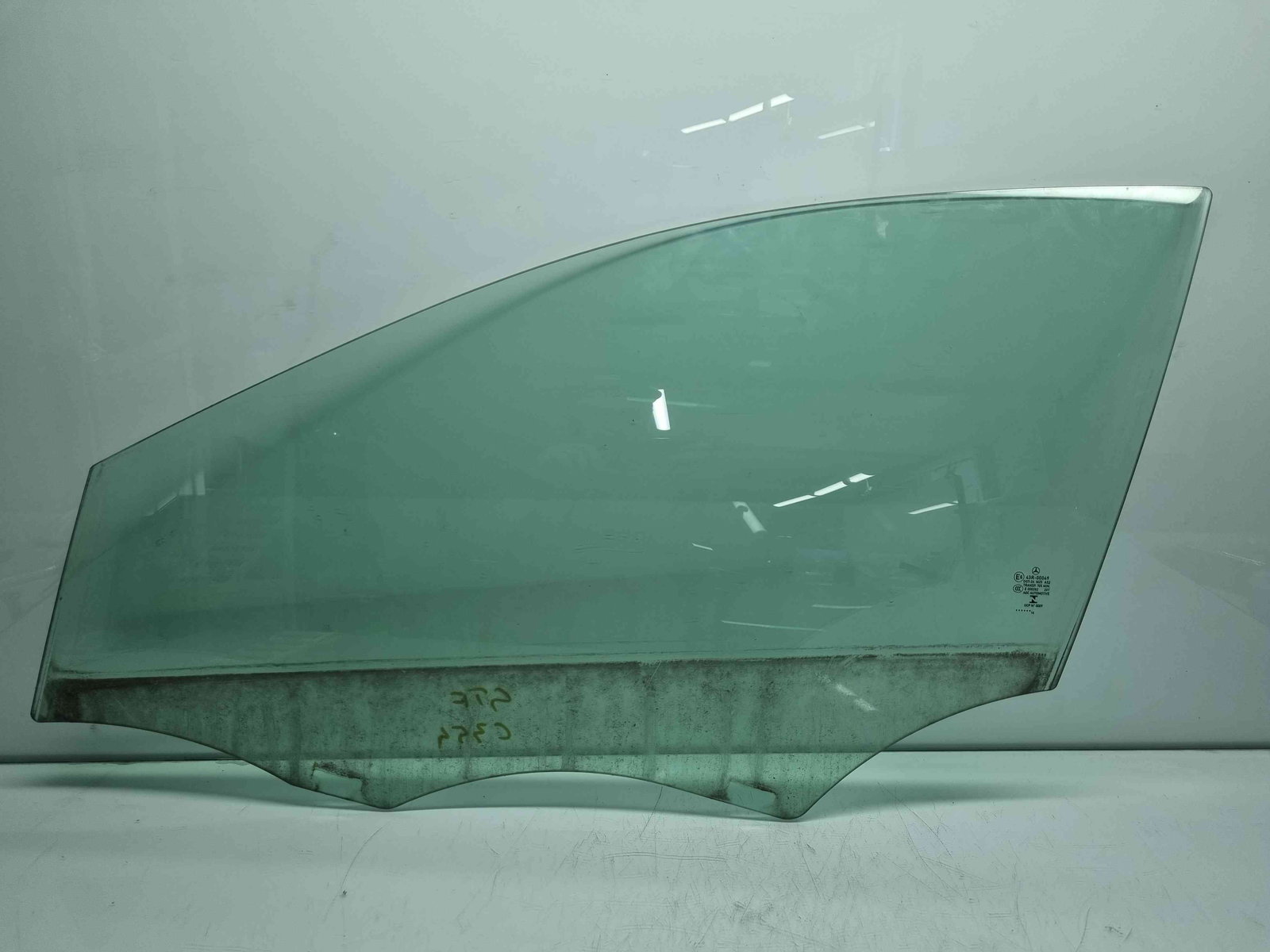 Geam usa stanga fata Mercedes Clasa A (W176) [Fabr 2012-2018] OEM - imagine 1