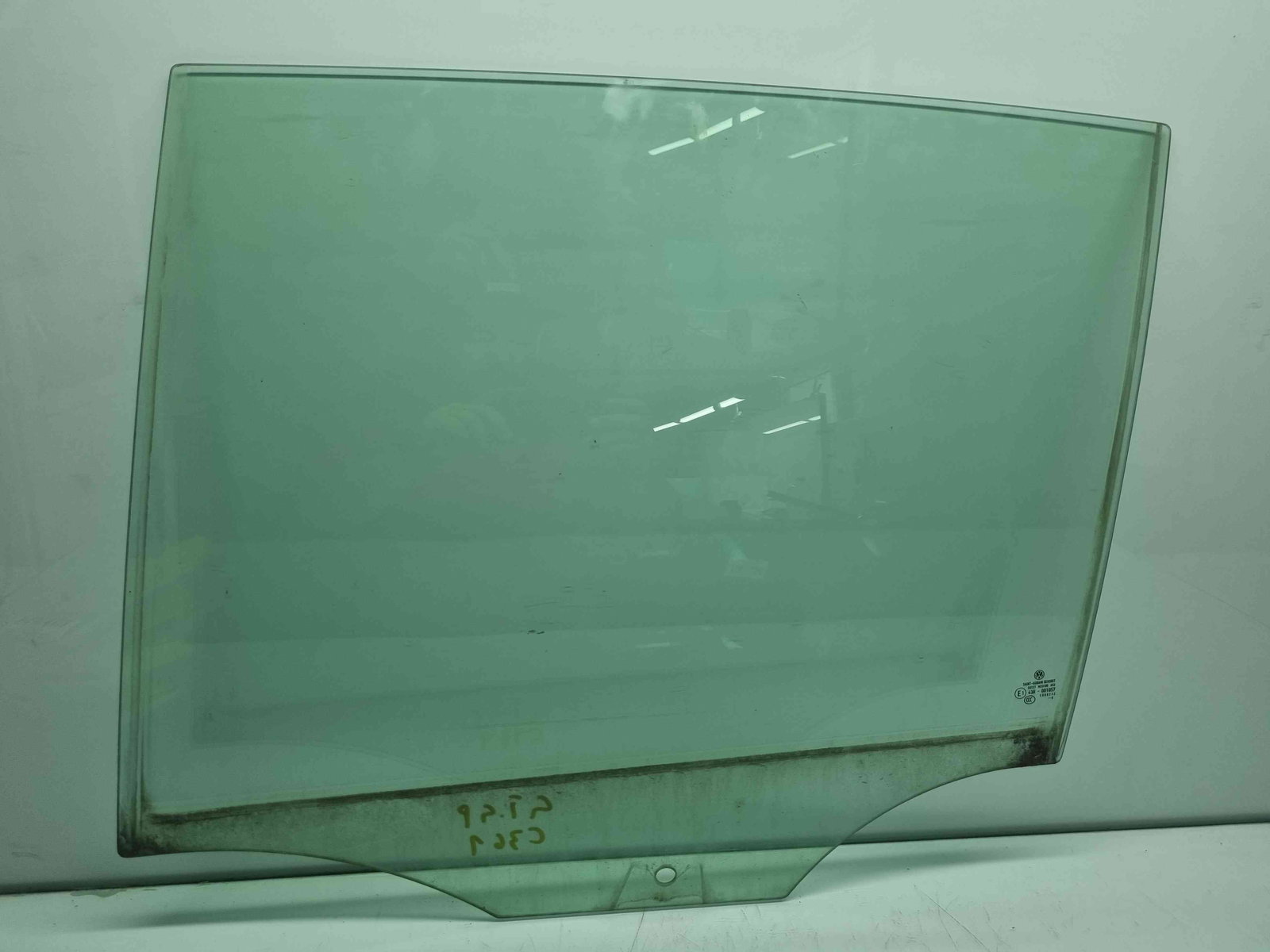 Geam usa stanga spate Volkswagen Golf 6 (5K1) [Fabr 2009-2013] OEM