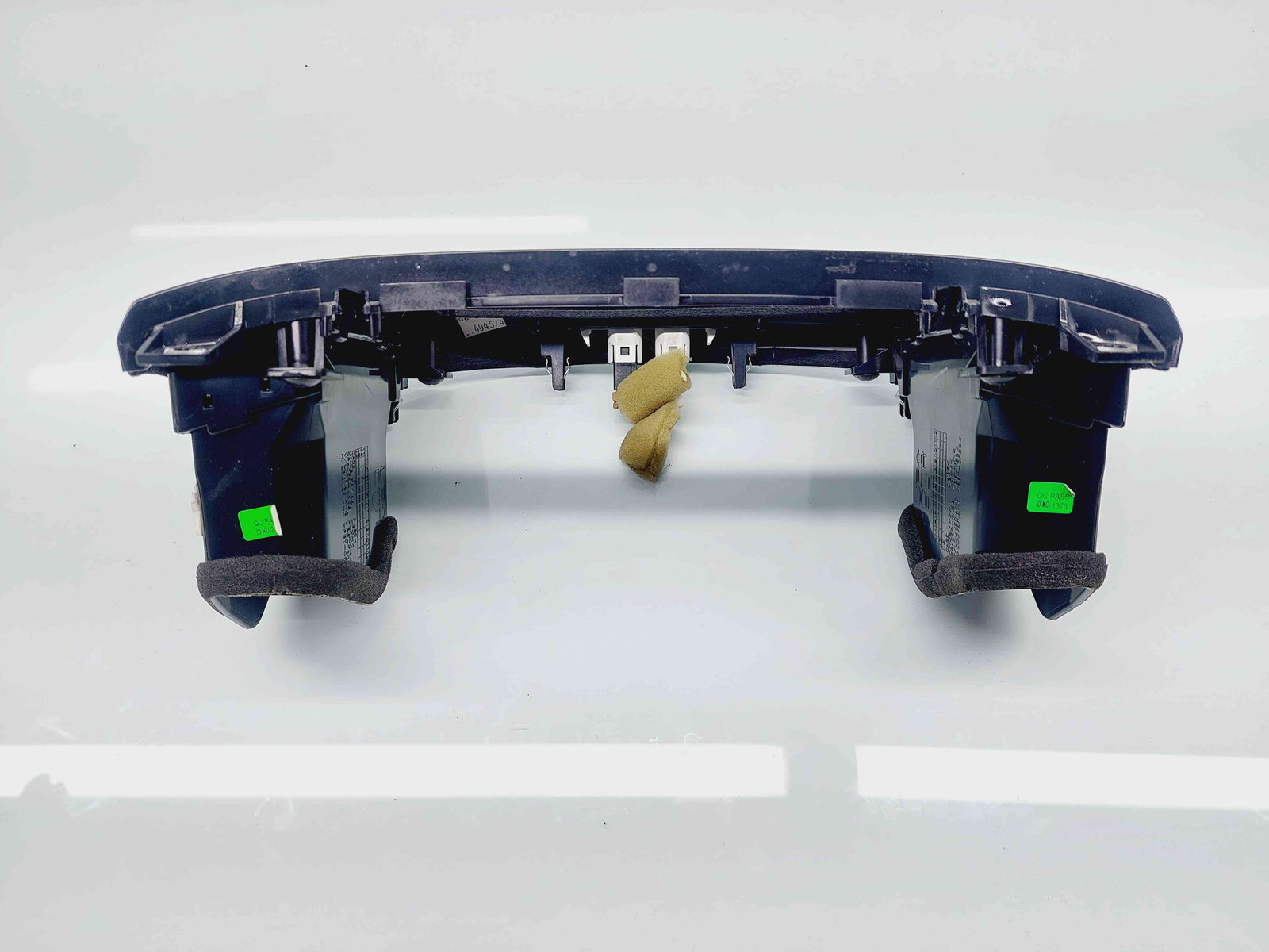 Grila aerisire centrala Nissan Juke [Fabr 2010-2014] Hatchback 68260-1KE0A - imagine 2