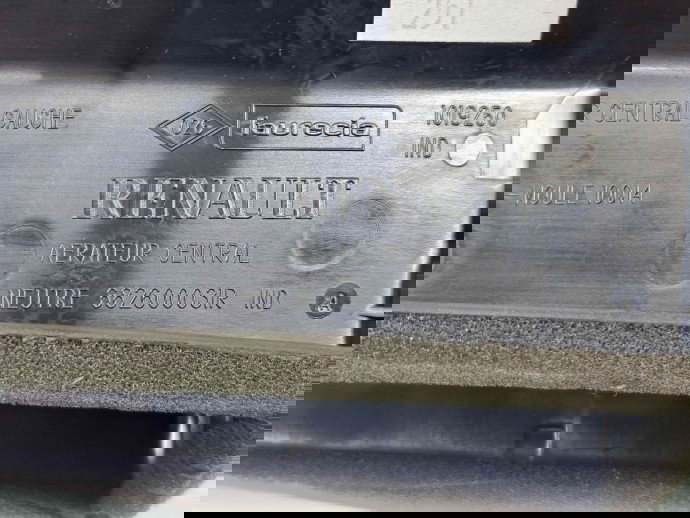  Grila aerisire centrala Renault Scenic 3 [Fabr 2009-2015] 682600031R