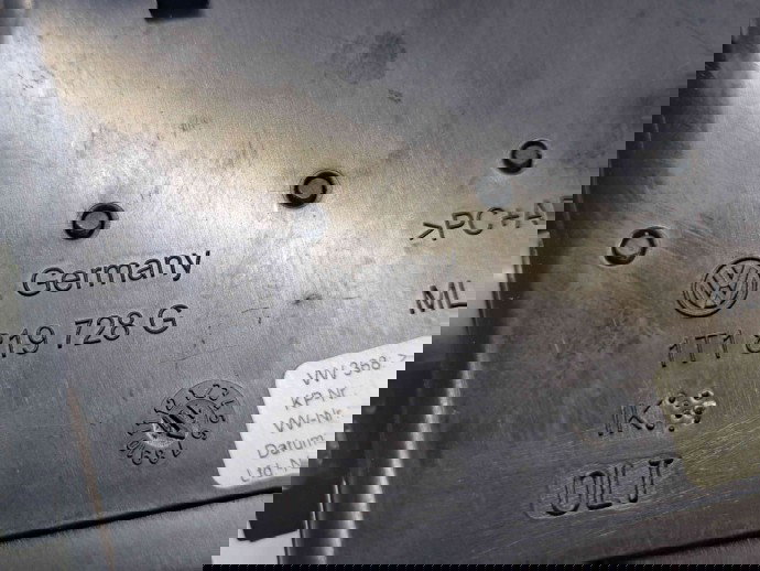  Grila aerisire centrala Volkswagen Touran II (1T3) [Fabr 2010-2015] 1T1819728