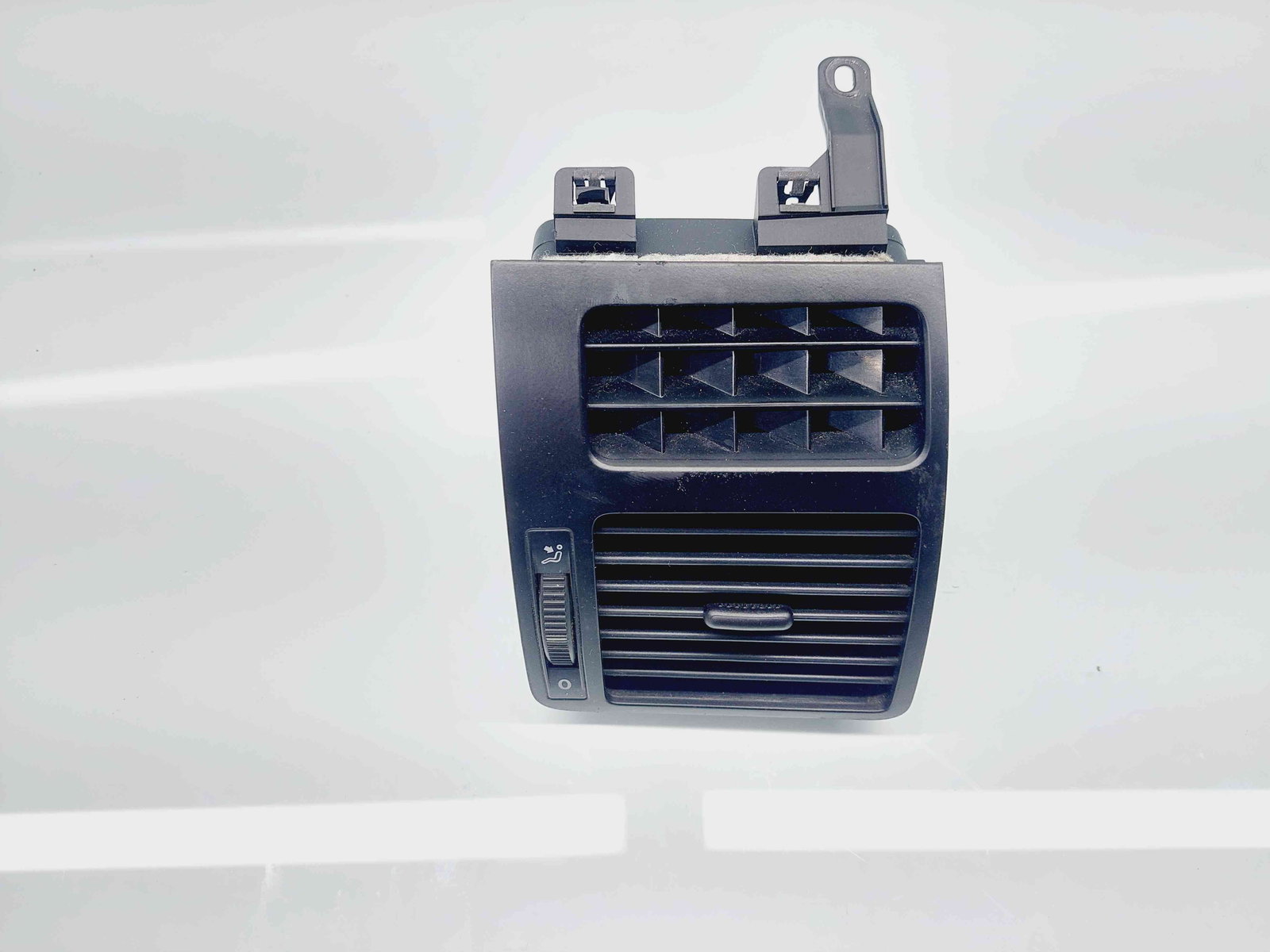 Grila aerisire dreapta Volkswagen Touran (1T1, 1T2) [Fabr 2003-2010] Facelift 1T0819704B