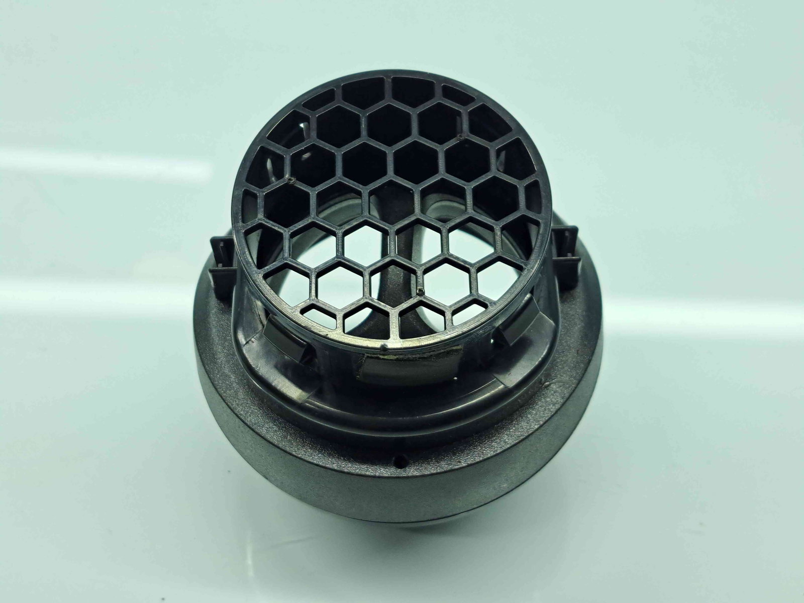 Grila aerisire stanga SMART Fortwo Coupe (W453) [Fabr 2014-2019] 687508214R - imagine 2