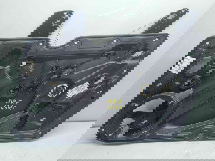 Macara electrica geam dreapta fata Volkswagen Golf 6 (5K1) [Fabr 2009-2013] 5K0837756G    /    5K2837730P