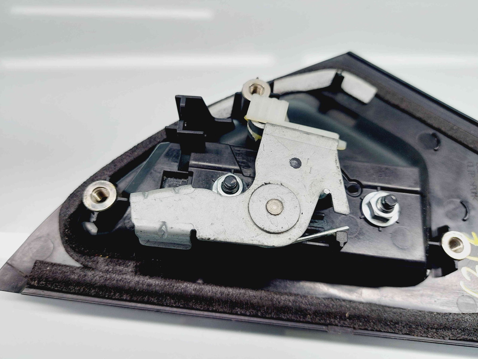 Maner usa stanga spate Nissan Juke [Fabr 2010-2014] Hatchback 326 Brilliant White - imagine 3