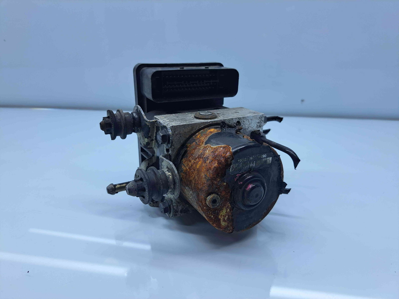 Pompa ABS Volkswagen Golf 5 Plus (5M1) [Fabr 2005-2008] 1K0907379 1.9 TDI BLS 77KW / 105CP