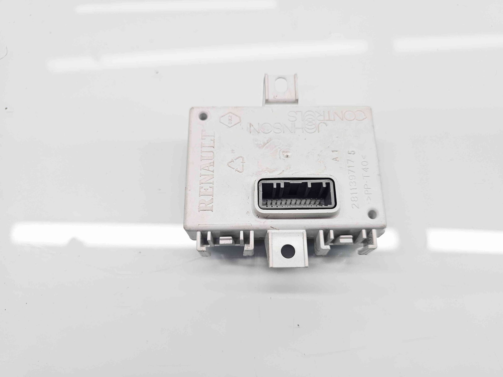 Modul multimedia Renault Clio 4 (B98) Hatchback [Fabr 2012-2020] 283468105R - imagine 2