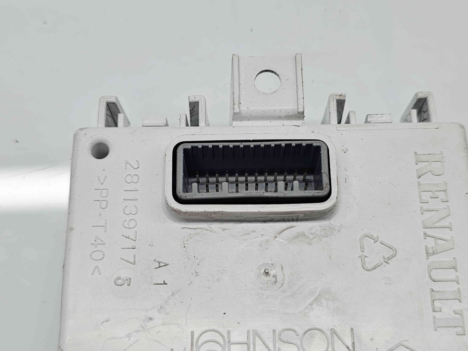 Modul multimedia Renault Clio 4 (B98) Hatchback [Fabr 2012-2020] 283468105R - imagine 3