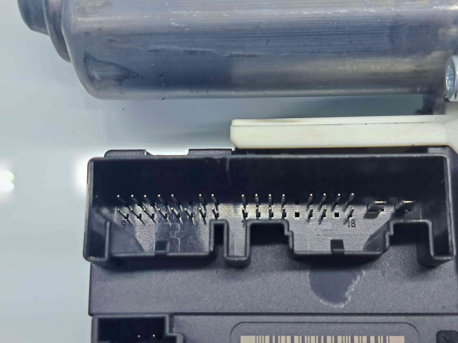 Motoras geam dreapta fata Seat Leon (1P1) FR [Fabr 2005-2011] 1T0959701 - imagine 5