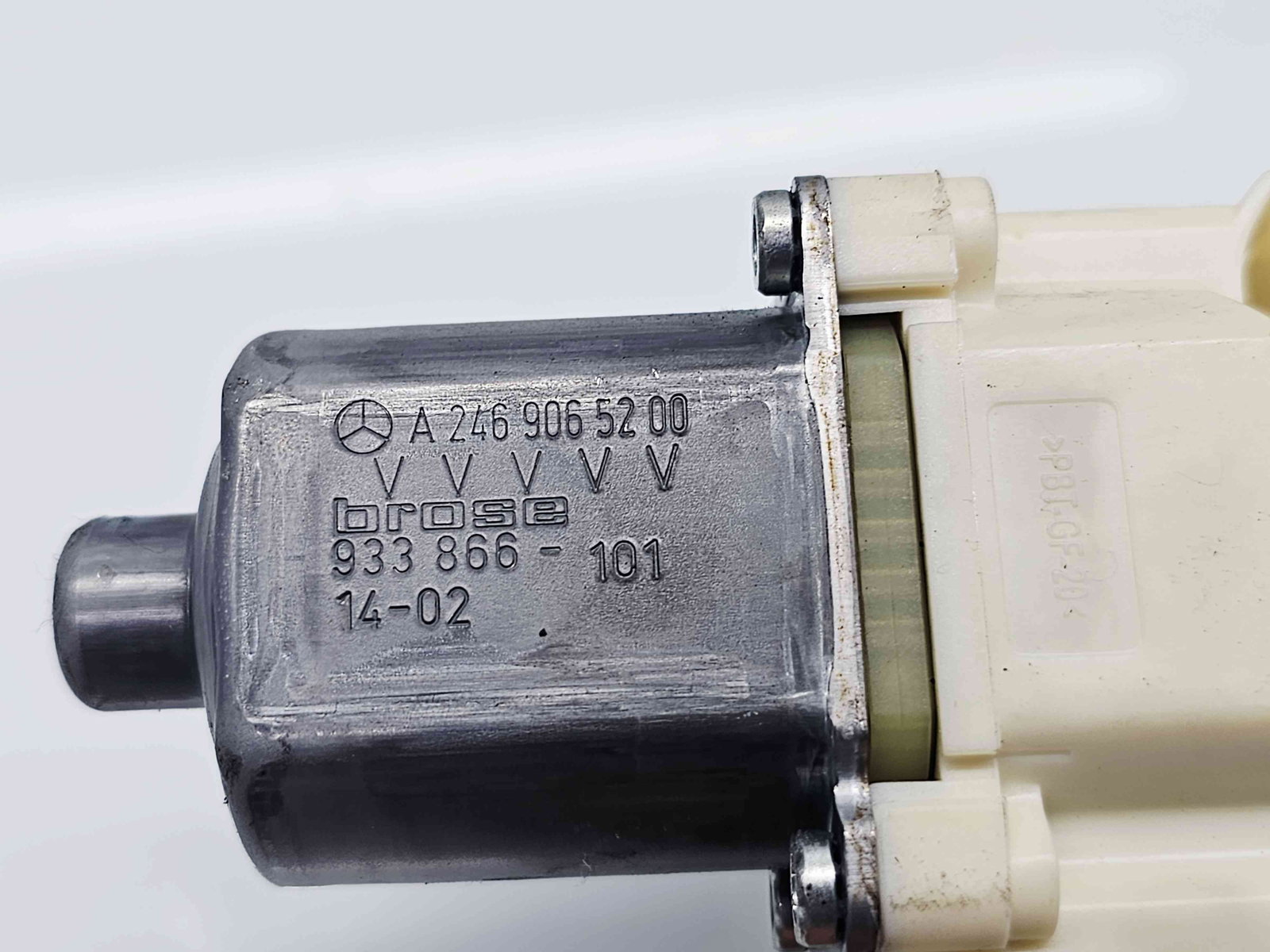 Motoras geam dreapta fata Mercedes Clasa A (W176) [Fabr 2012-2018] A2469065200 - imagine 5