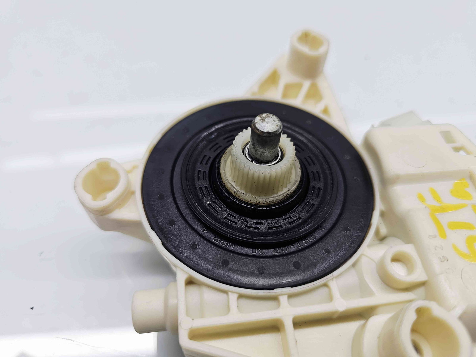 Motoras geam stanga fata Mercedes Clasa A (W176) [Fabr 2012-2018] A2469065100 - imagine 2