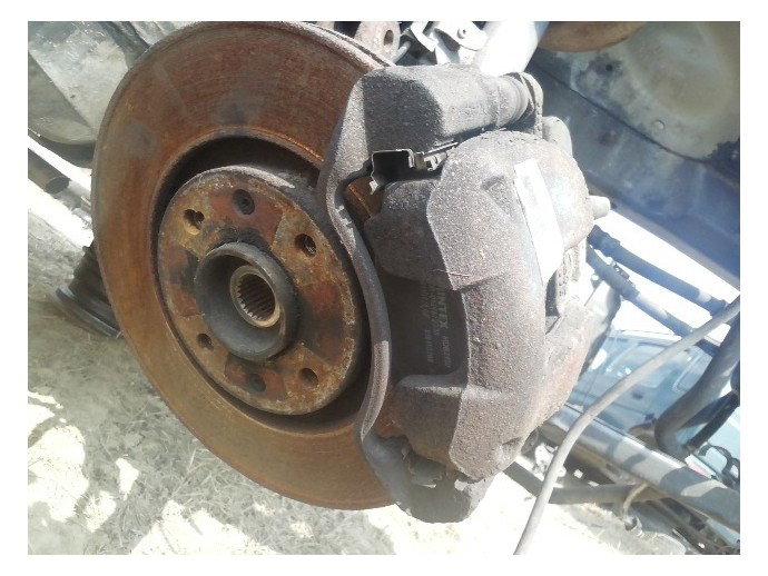 Etrier dreapta fata Peugeot 308 SW 1.6 HDI OEM 2007-2013