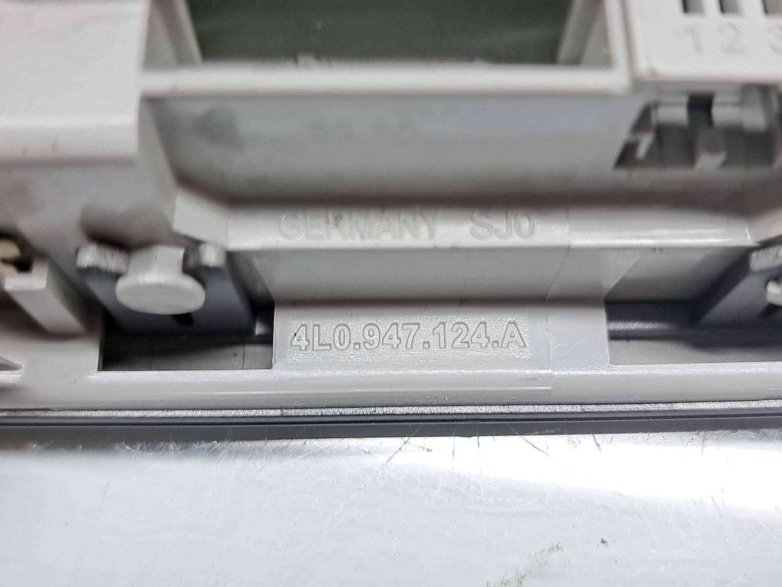 Plafoniera spate AUDI A6 (4F2, C6) [Fabr 2004-2010] 4L0947124A - imagine 2