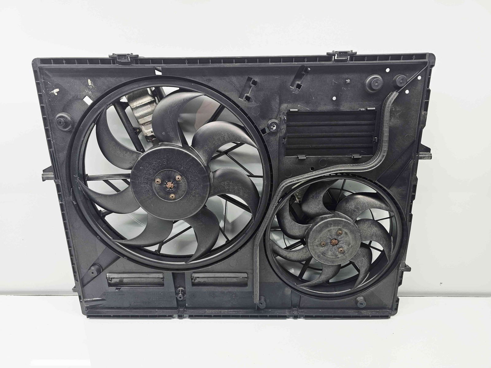 Electroventilator Volkswagen Touareg (7LA, 7L6) [Fabr 2003-2010]7L0121207D 3.0 TDI CASA 176KW / 240CP