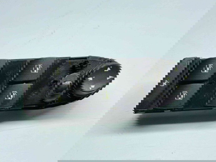  Butoane comanda geamuri sofer Bmw 1 (E81, E87) [Fabr 2004-2010] 9132082-01