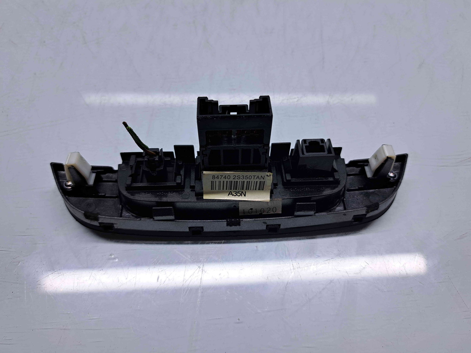 Buton avarii Hyundai ix35 (LM) [Fabr 2010-2017] 84740-2S350TAN - imagine 3