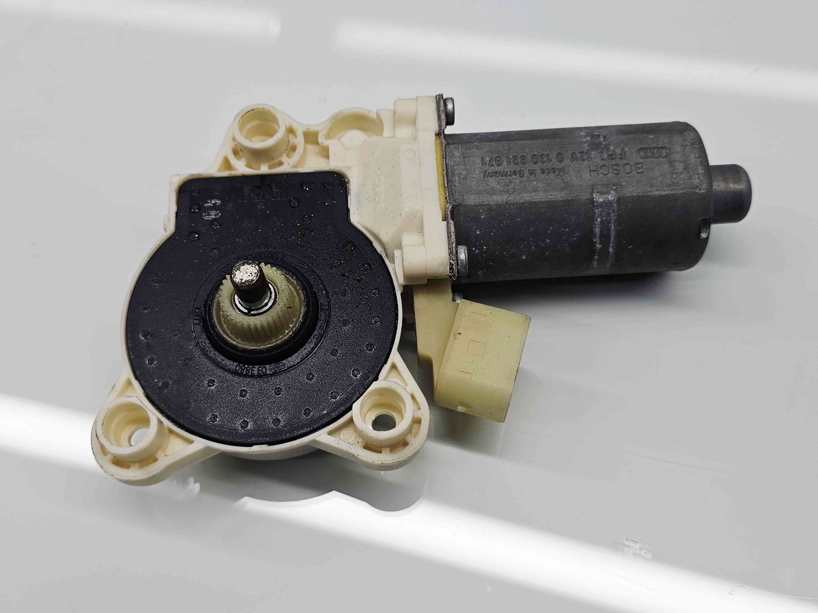 Motoras geam dreapta fata Mercedes Clasa E T-Model (S211) [Fabr 2003-2009] Facelift A2118203042 - imagine 1