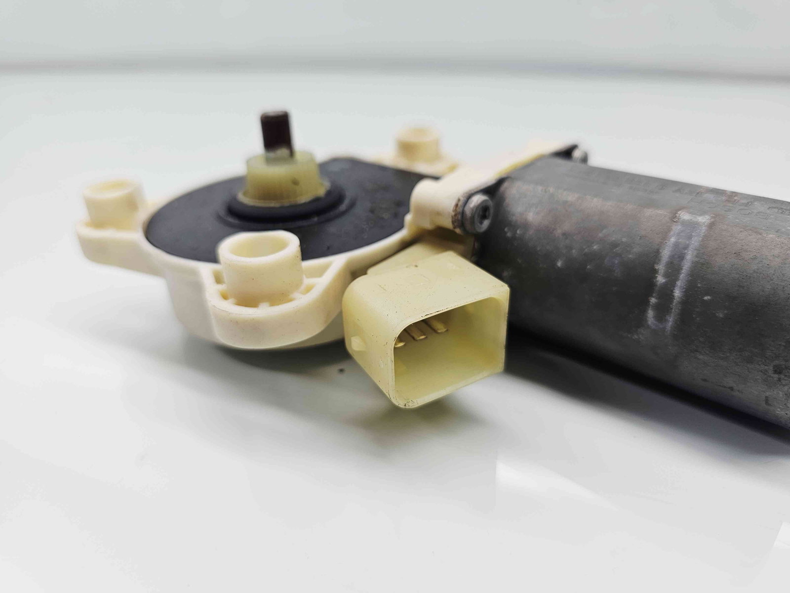 Motoras geam dreapta fata Mercedes Clasa E T-Model (S211) [Fabr 2003-2009] Facelift A2118203042 - imagine 2