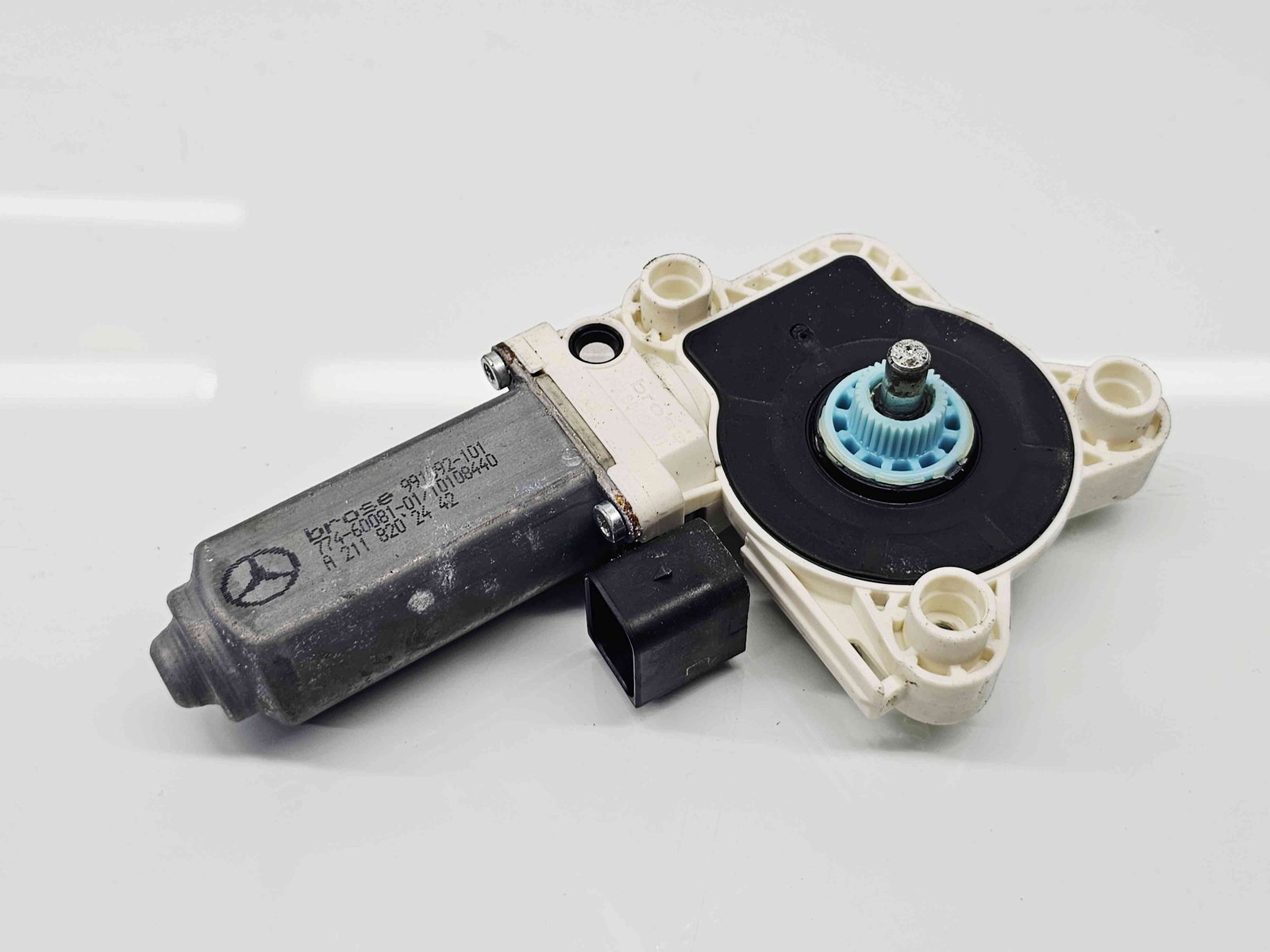 Motoras geam dreapta spate Mercedes Clasa E T-Model (S211) [Fabr 2003-2009] Facelift A2118202442 - imagine 1