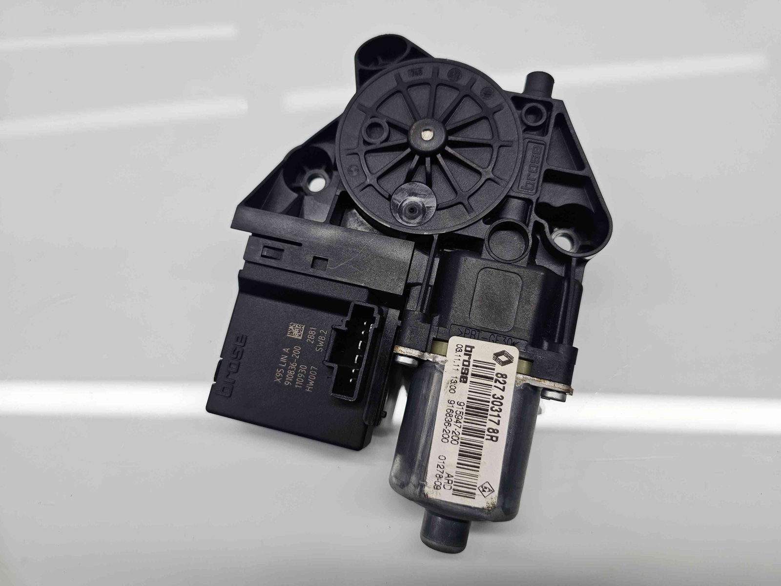 Motoras geam dreapta spate Renault Scenic 3 [Fabr 2009-2015] 827303178R - imagine 3