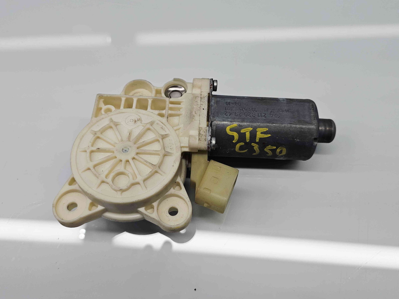 Motoras geam stanga fata Mercedes Clasa E T-Model (S211) [Fabr 2003-2009] Facelift A2118202942 - imagine 1