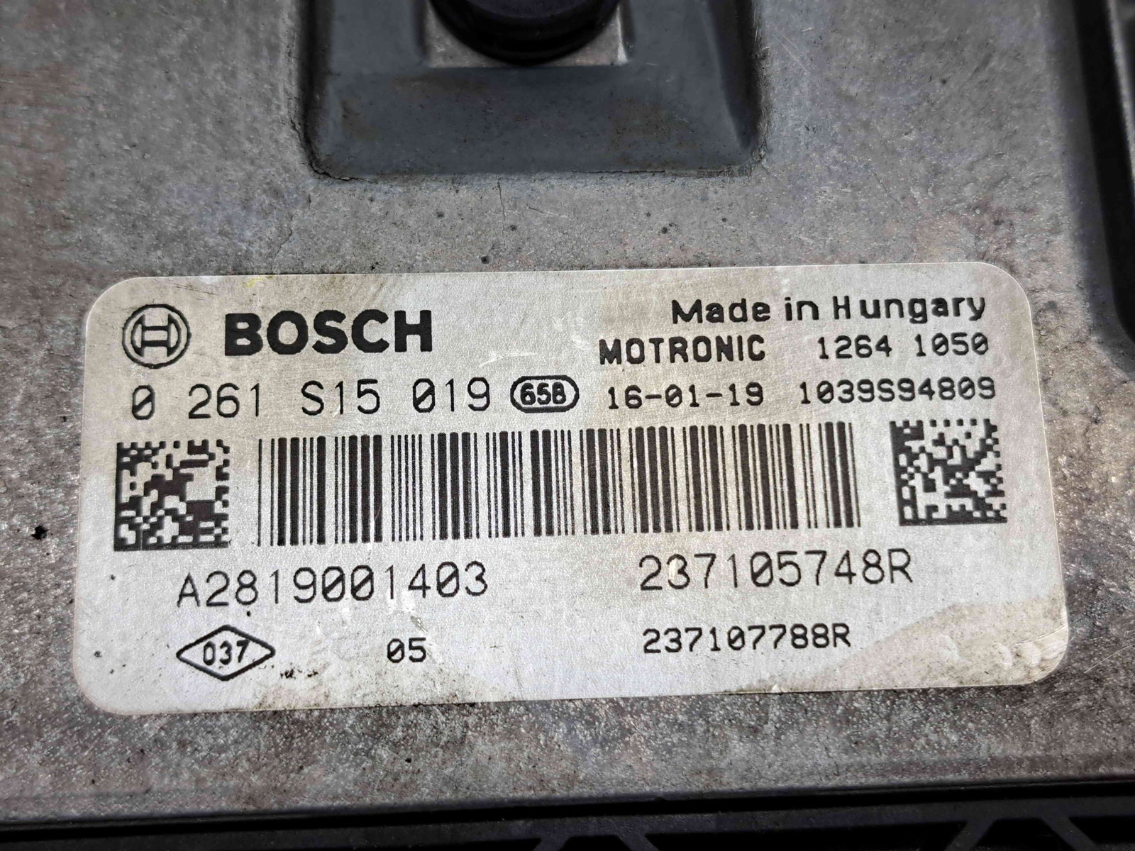 Calculator motor ECU SMART Fortwo Coupe (W453) [Fabr 2014-2019] 237105748R / 0261W15019 1.0 Benz 281920 52KW / 71CP - imagine 3