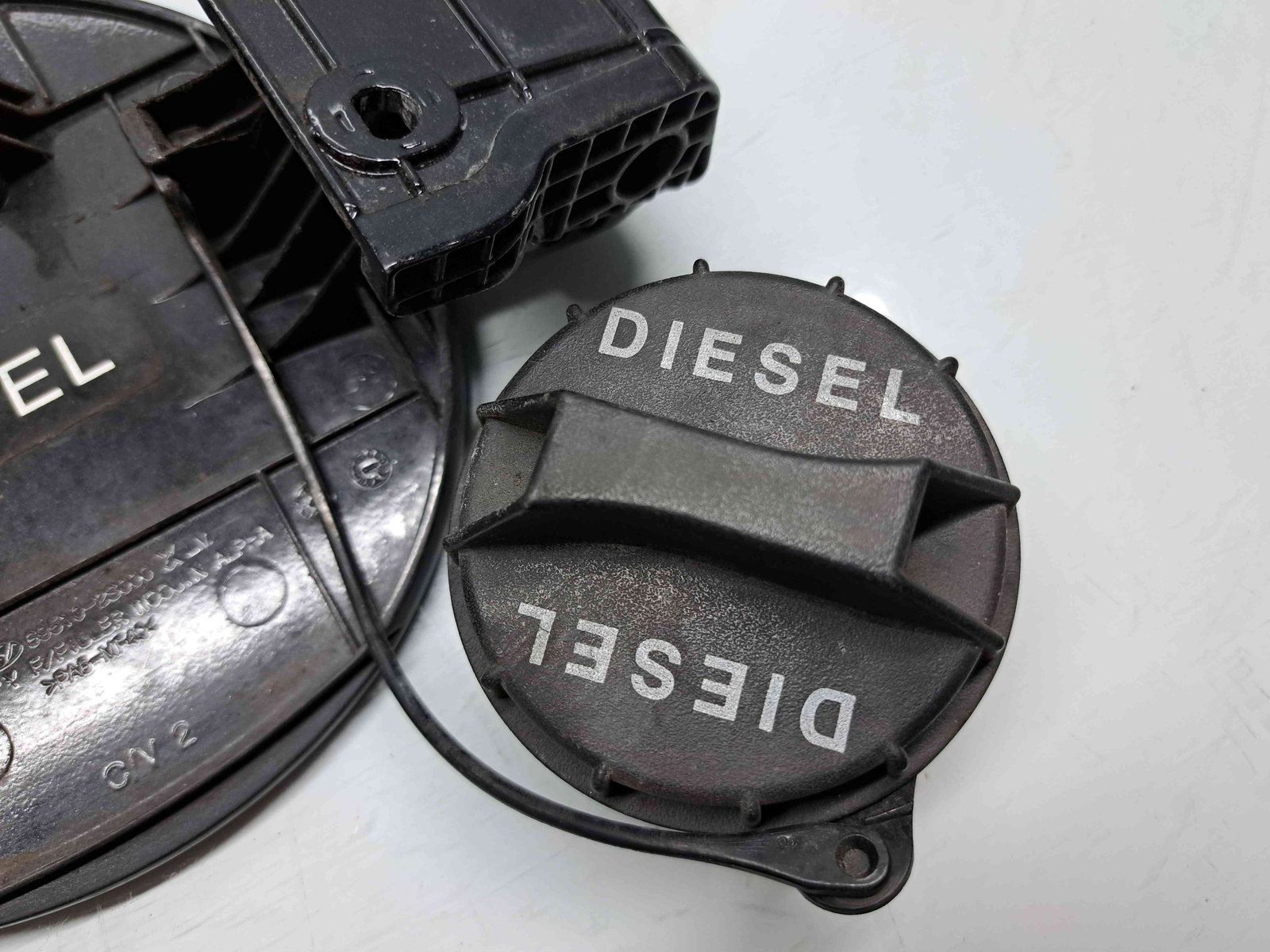 Capac rezervor Hyundai ix35 (LM) [Fabr 2010-2017] 1K BLACK PEARL - imagine 3