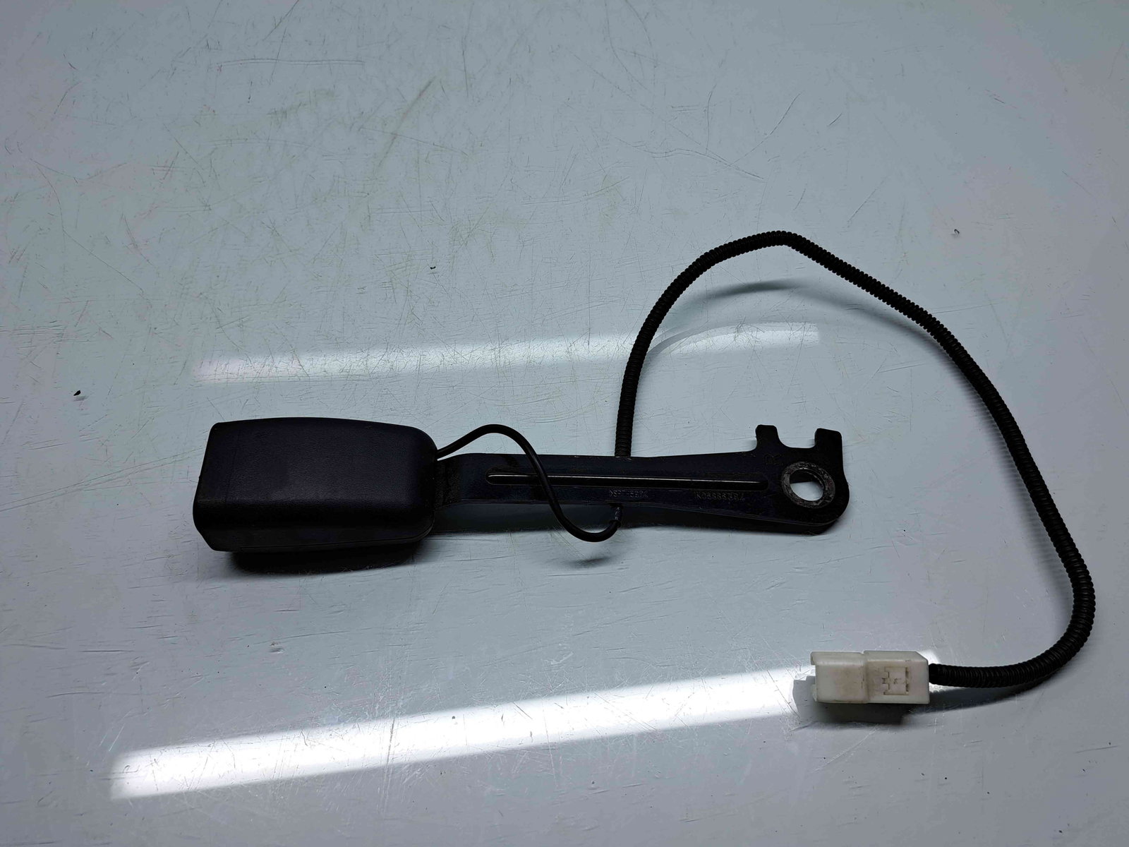 Capsa centura dreapta fata Hyundai ix35 (LM) [Fabr 2010-2017] OEM - imagine 3