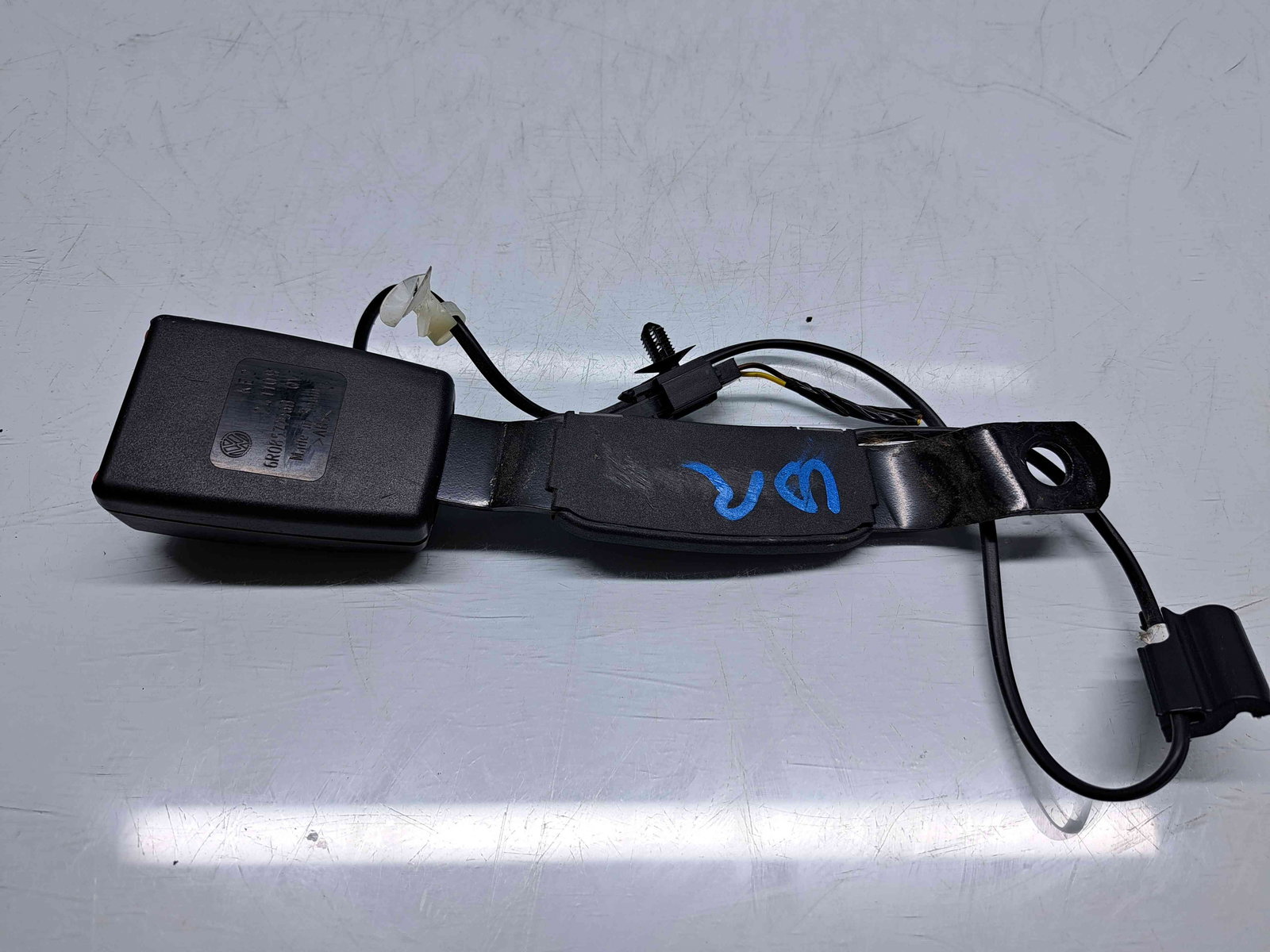 Capsa centura dreapta fata Seat Ibiza 5 (6J5) [Fabr 2008-2017] 6R0857756B - imagine 1