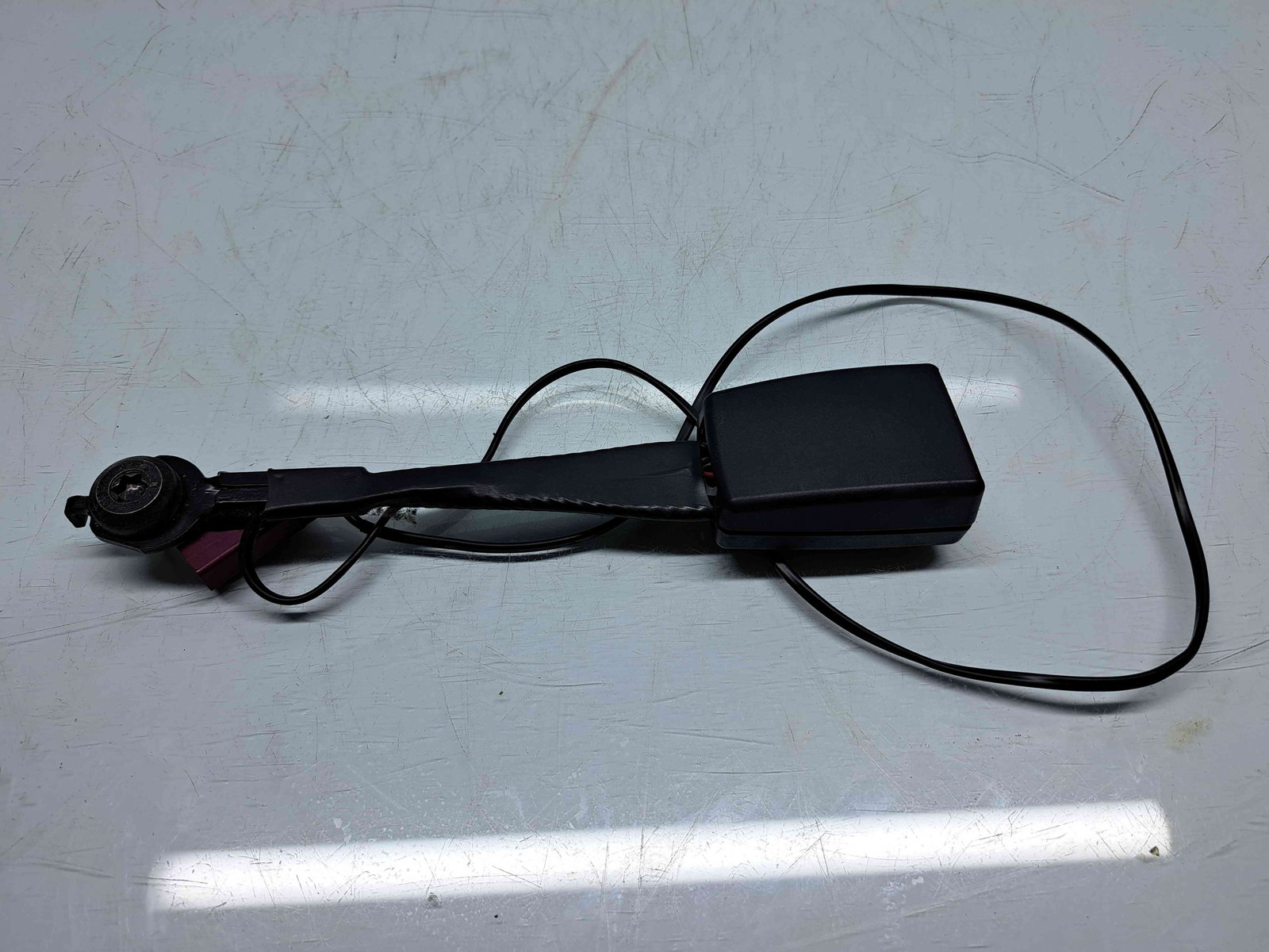 Capsa centura stanga fata Ford Fiesta 6 [Fabr 2008-2019] 8V51-B61208-AG - imagine 2