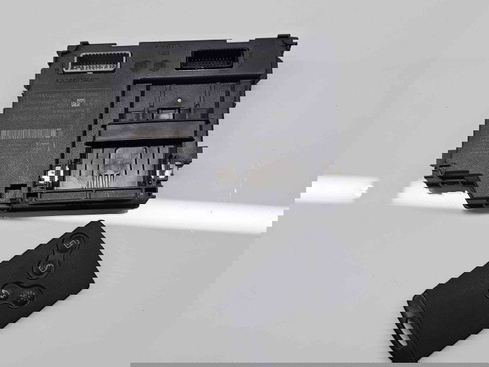  Contact cu cheie Renault Clio 4 (B98) Hatchback [Fabr 2012-2020] 285905719R  1.2 Benz D4F74055KW / 75CP