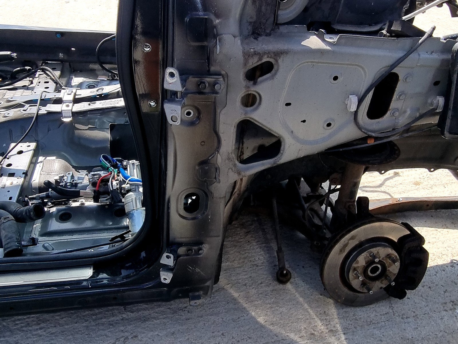 Set balamale usa dreapta fata MITSUBISHI Outlander III [Fabr 2012-2014] 2.0 Hibrid 4B11 149KW / 203CP