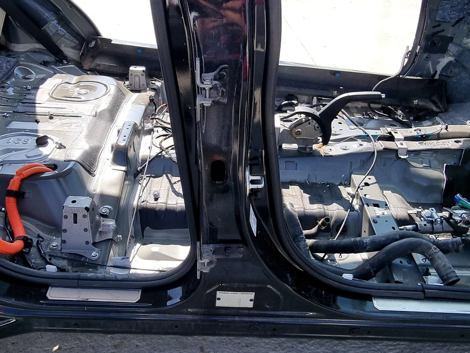 Set balamale usa dreapta spate MITSUBISHI Outlander III [Fabr 2012-2014] 2.0 Hibrid 4B11 149KW / 203CP