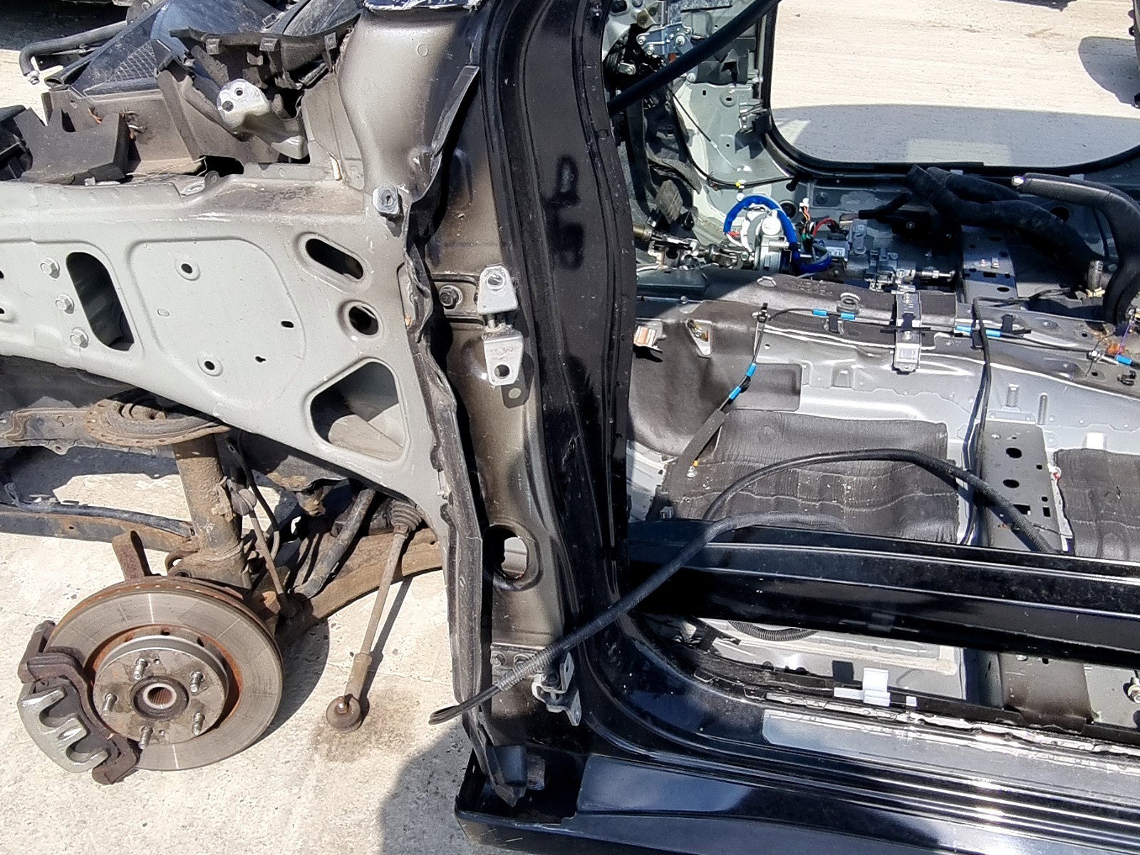 Set balamale usa stanga fata MITSUBISHI Outlander III [Fabr 2012-2014] 2.0 Hibrid 4B11 149KW / 203CP