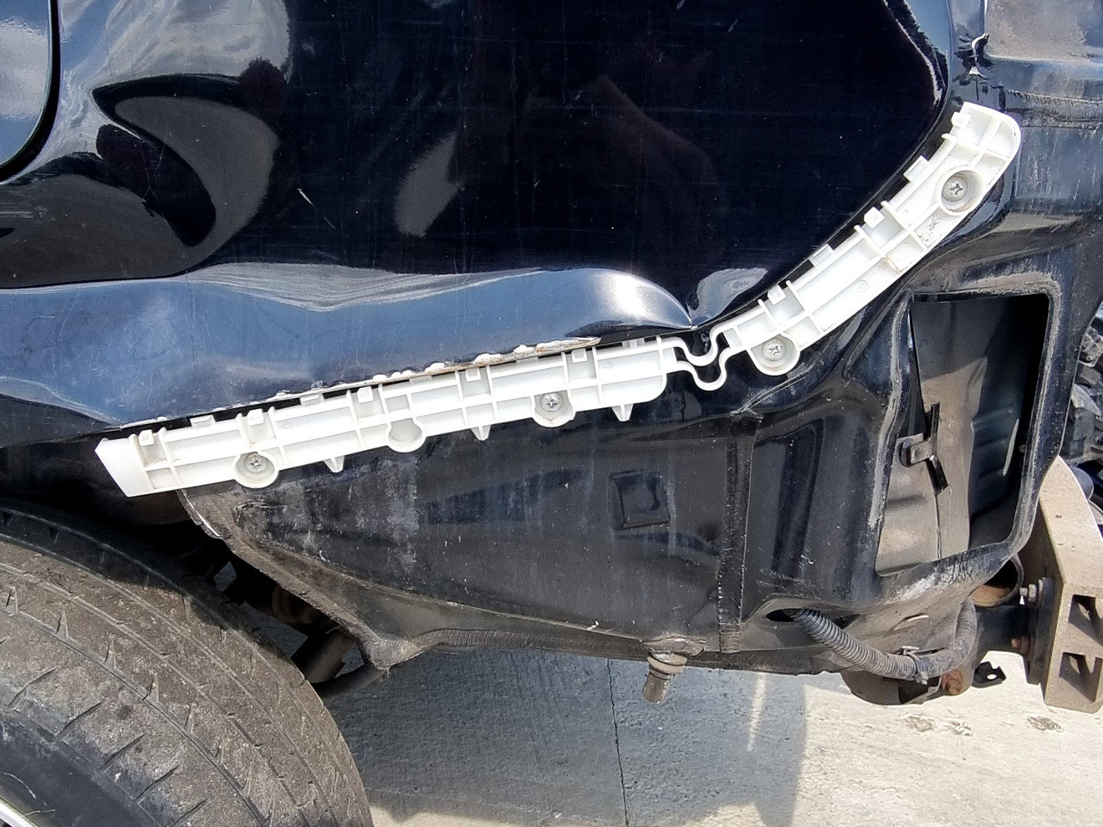 Suport bara stanga spate MITSUBISHI Outlander III [Fabr 2012-2014] 2.0 Hibrid 4B11 149KW / 203CP