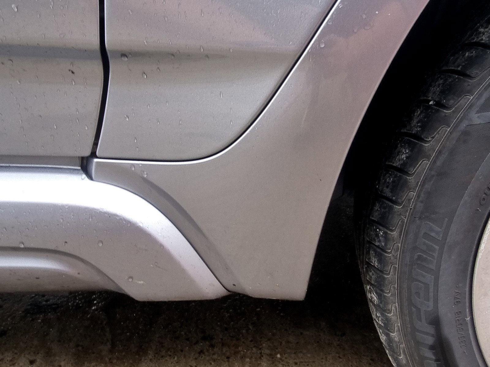 Ornament aripa dreapta fata Bmw X3 (E83) [Fabr 2003-2009] 2.0 N47D 130 KW / 177 CP - imagine 2