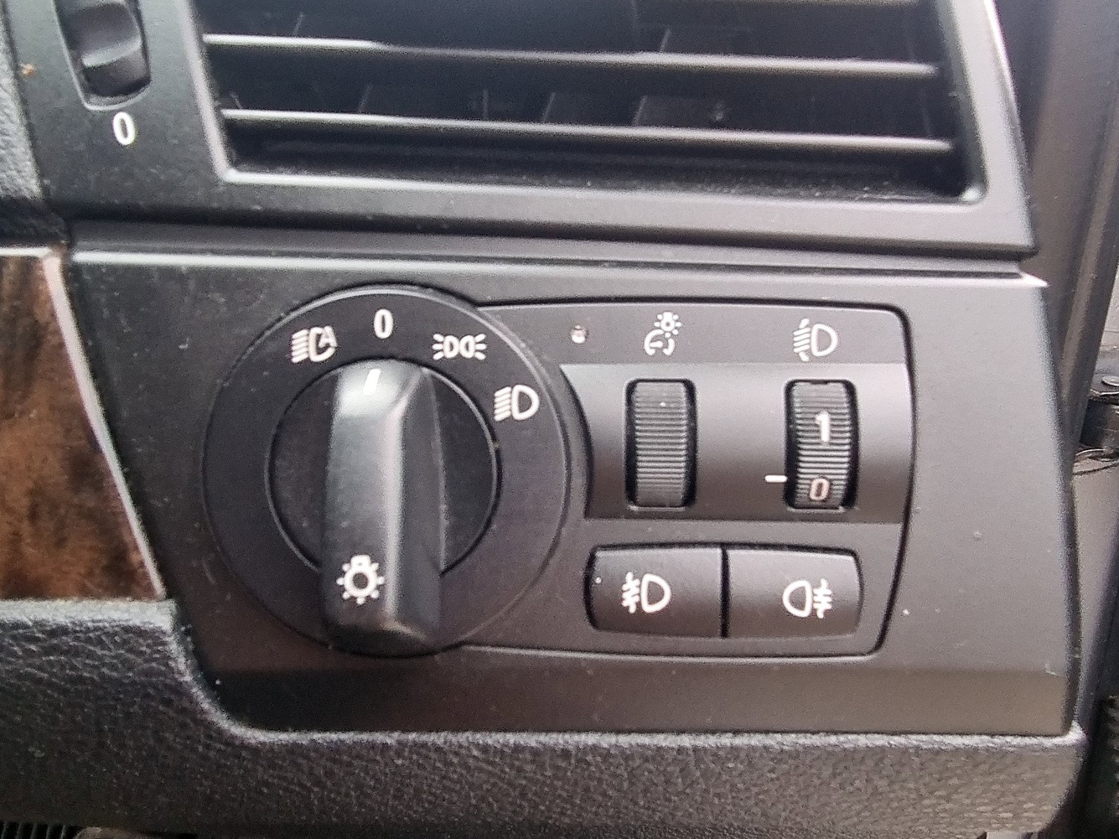 Bloc lumini Bmw X3 (E83) [Fabr 2003-2009] 2.0 N47D 130 KW / 177 CP