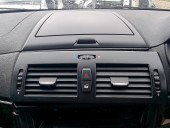 Grila aerisire centrala Bmw X3 (E83) [Fabr 2003-2009] 2.0 N47D 130 KW / 177 CP