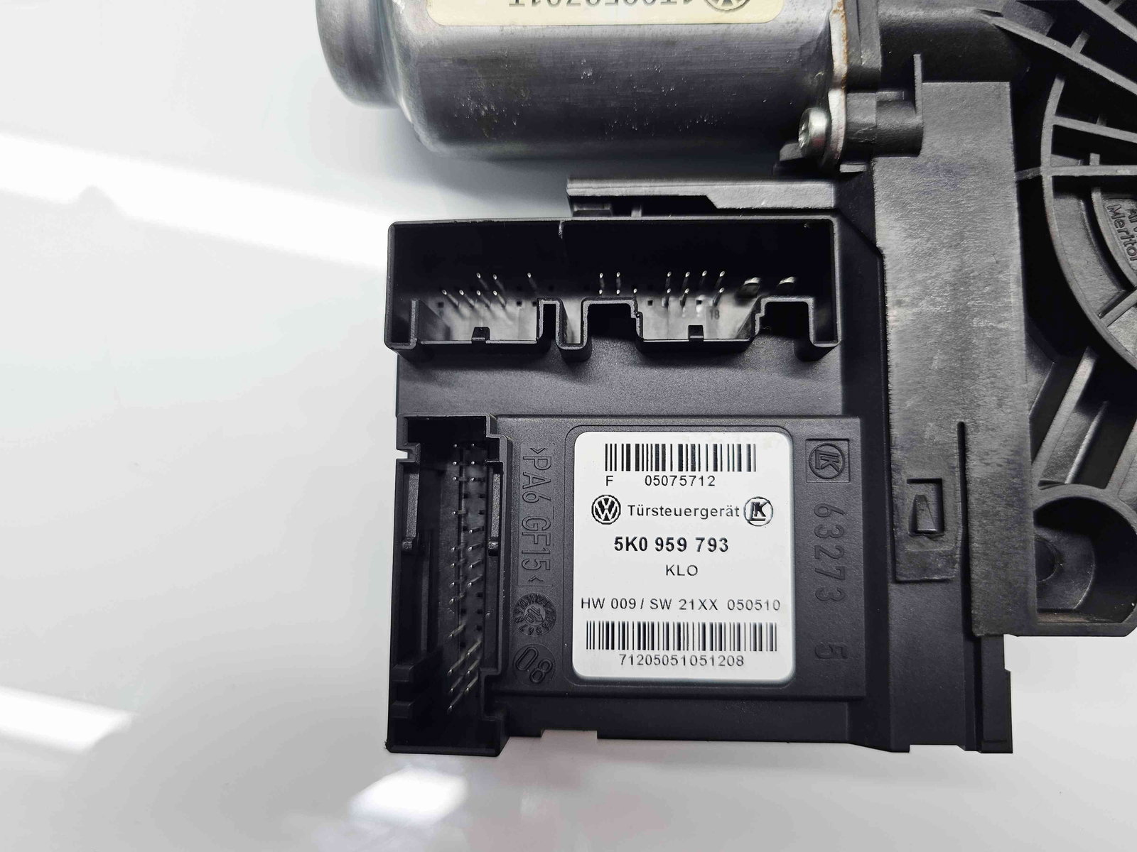 Motoras geam dreapta fata Volkswagen Caddy 3 (2KA, 2KH) [Fabr 2004-2010] 1T0959701T - imagine 5