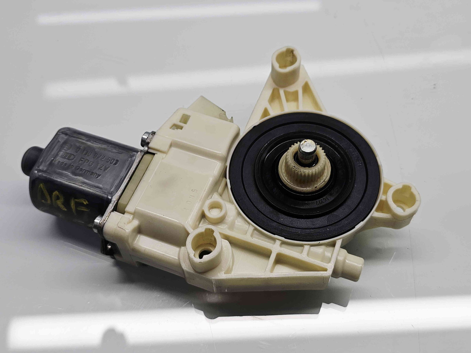 Motoras geam dreapta fata Mercedes Clasa C Coupe (C204) Facelift AMG [Fabr 2011-2015] A2048200142 - imagine 1