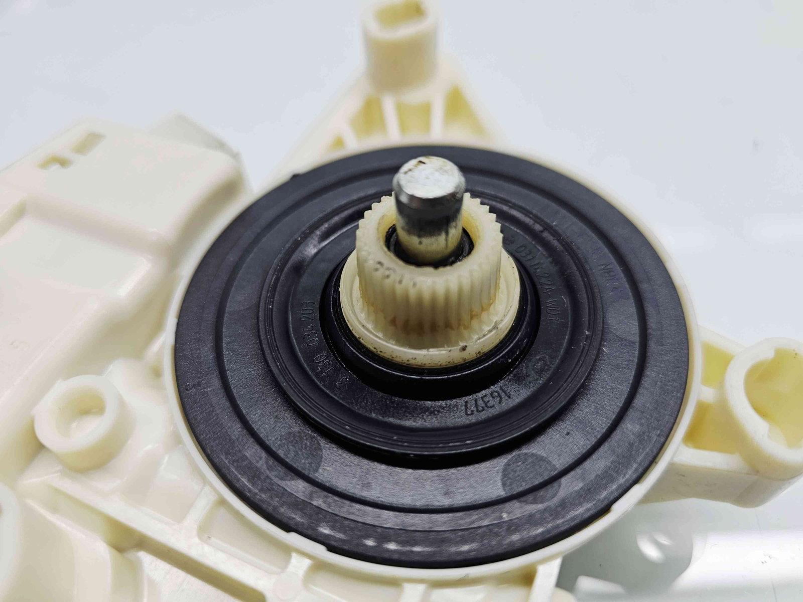 Motoras geam dreapta fata Mercedes Clasa C Coupe (C204) Facelift AMG [Fabr 2011-2015] A2048200142 - imagine 2