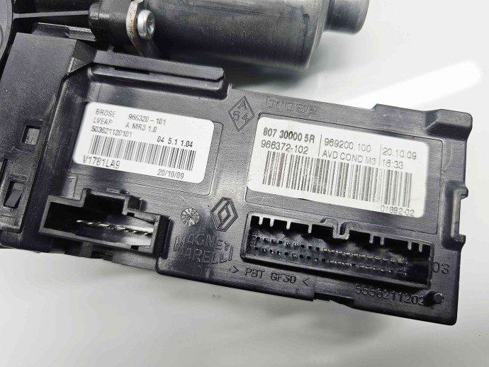 Motoras geam dreapta fata Renault Megane 3 (B95) [Fabr 2008-2016] 807300005R