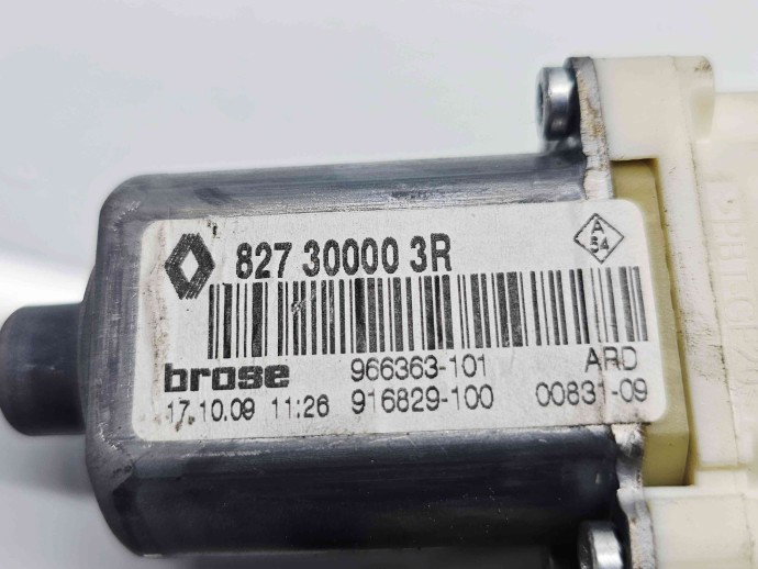Motoras geam dreapta spate Renault Megane 3 (B95) [Fabr 2008-2016] 827300003R
