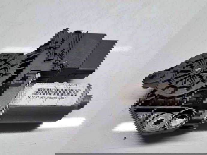 Motoras geam stanga spate Volkswagen Touran II (1T3) [Fabr 2010-2015] 5K0959703A