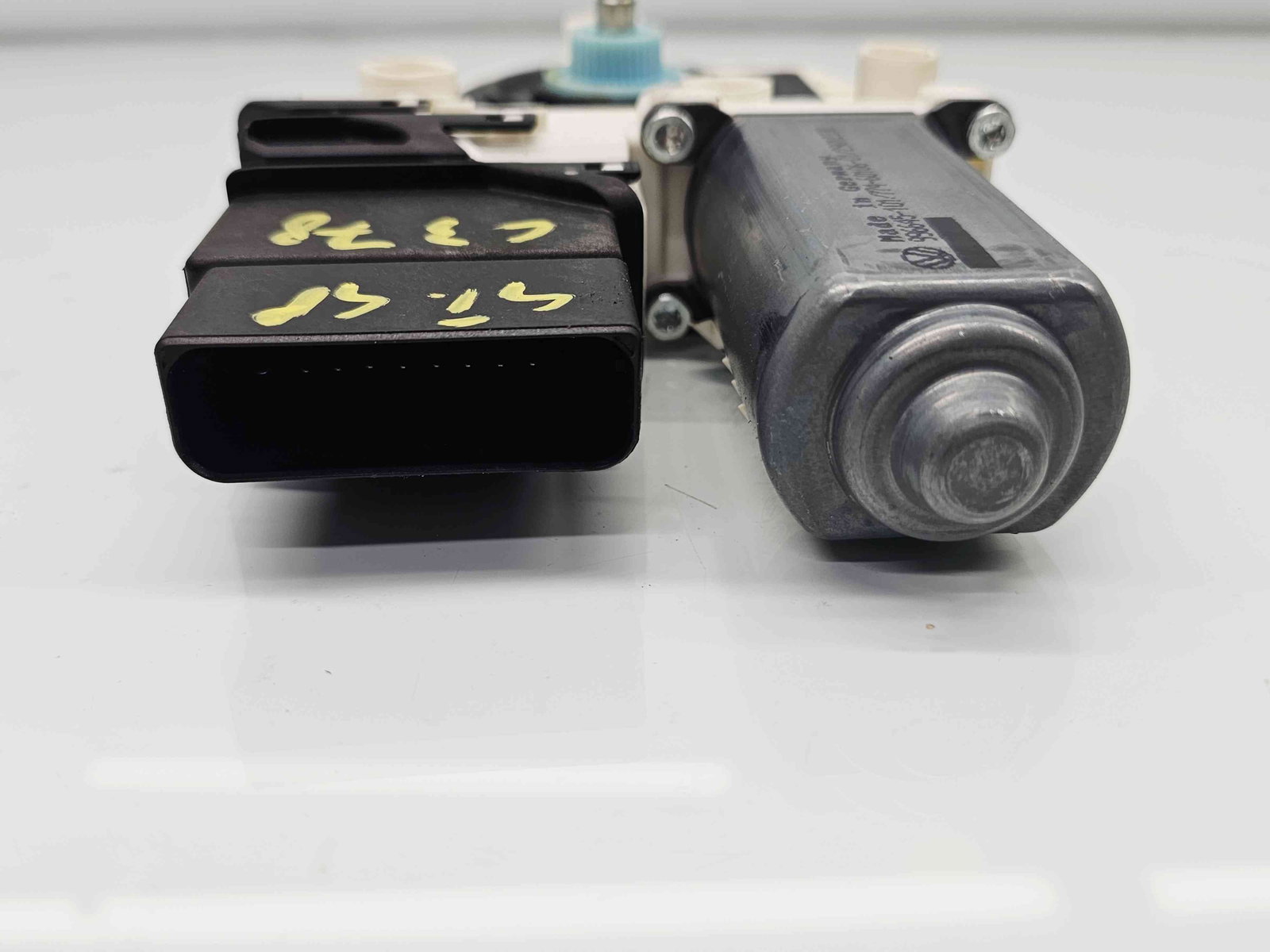 Motoras geam stanga spate Skoda Octavia 2 Combi (1Z5) [Fabr 2004-2013] Facelift 5K0959703A - imagine 3