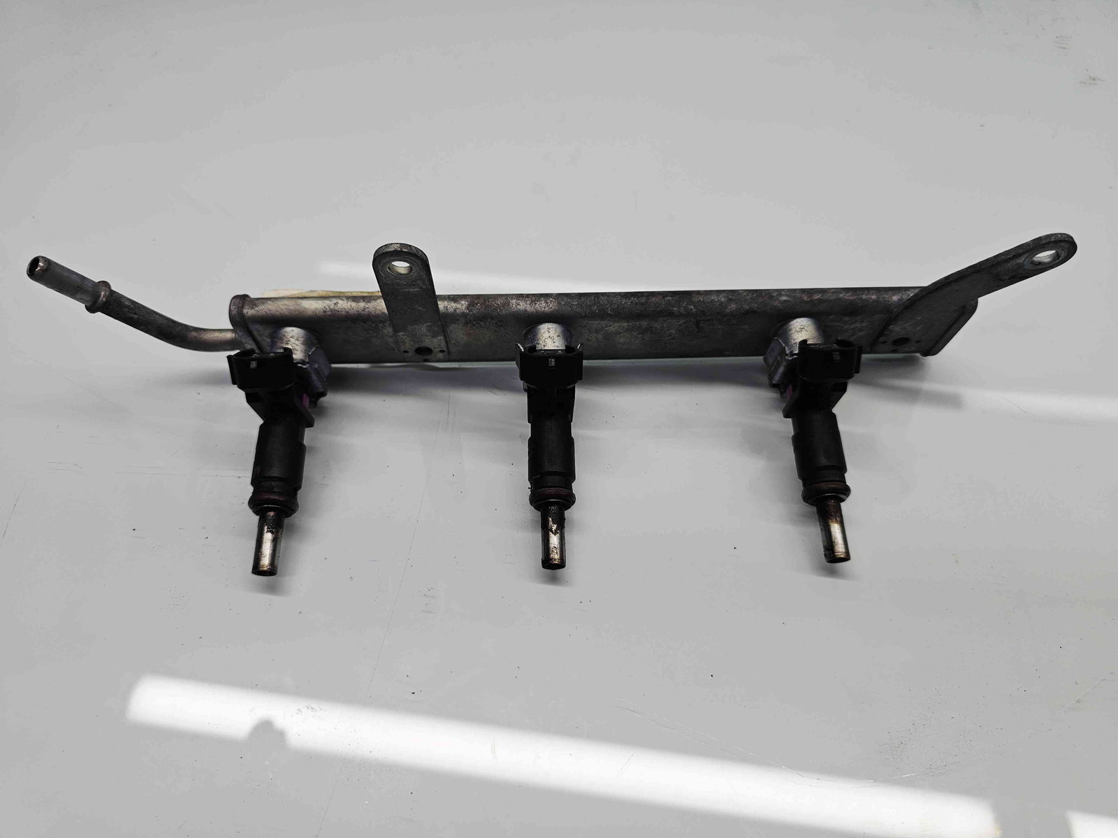 Rampa injectoare SMART Fortwo Coupe (W453) [Fabr 2014-2019] 100016616R 1.0 Benz 281920 52KW / 71CP - imagine 3