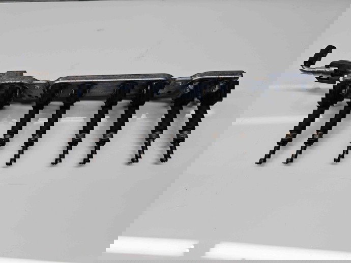 Rampa injectoare Nissan Juke [Fabr 2010-2014] Hatchback OEM 1.6 Benz HR16DE 86KW / 117CP